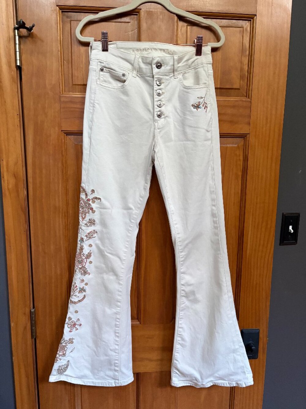 American Eagle Embroidered Festival Flare Jeans Button Fly High Rise Size 2